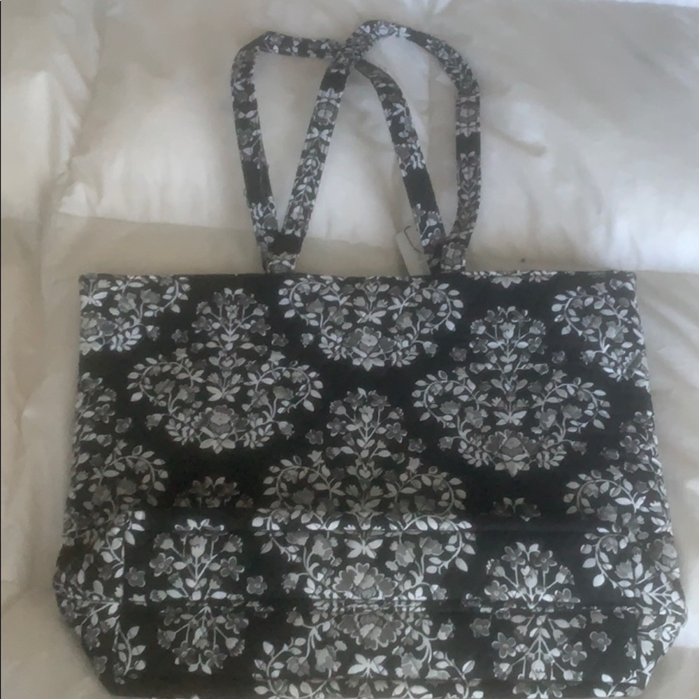Black white gray Vera Bradley tote bag